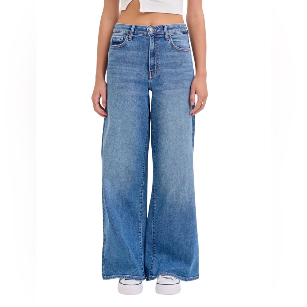 Cello•High Rise Button Fly Wide Leg Jeans